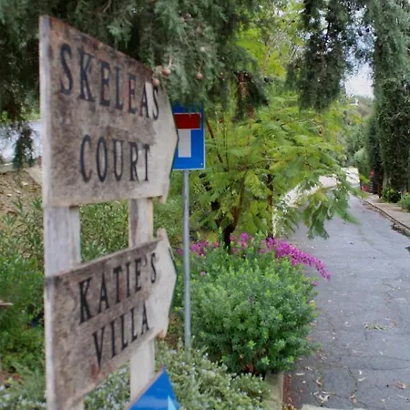 Apartman Skeleas 10 *