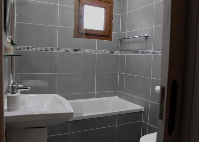 Skeleas 10 Πισσούρι