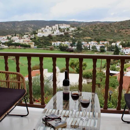 Skeleas 10 Pissouri