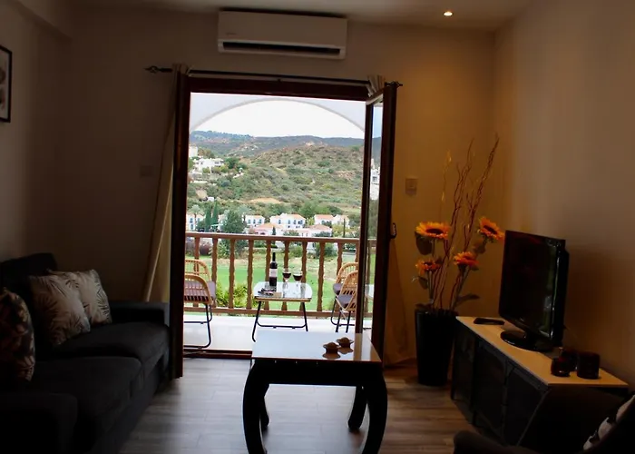 アパート Skeleas 10 *