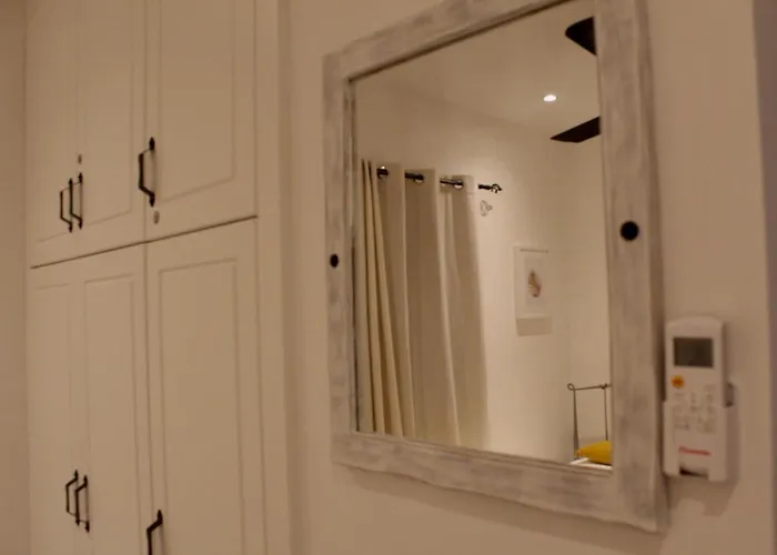 Skeleas 10 アパート ピッソウリ